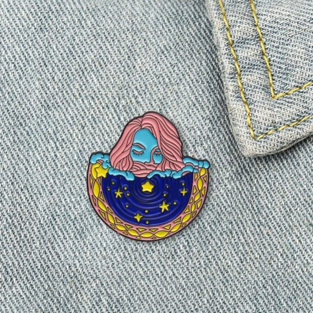 Gaia Earth 🌙goddess brooch pin